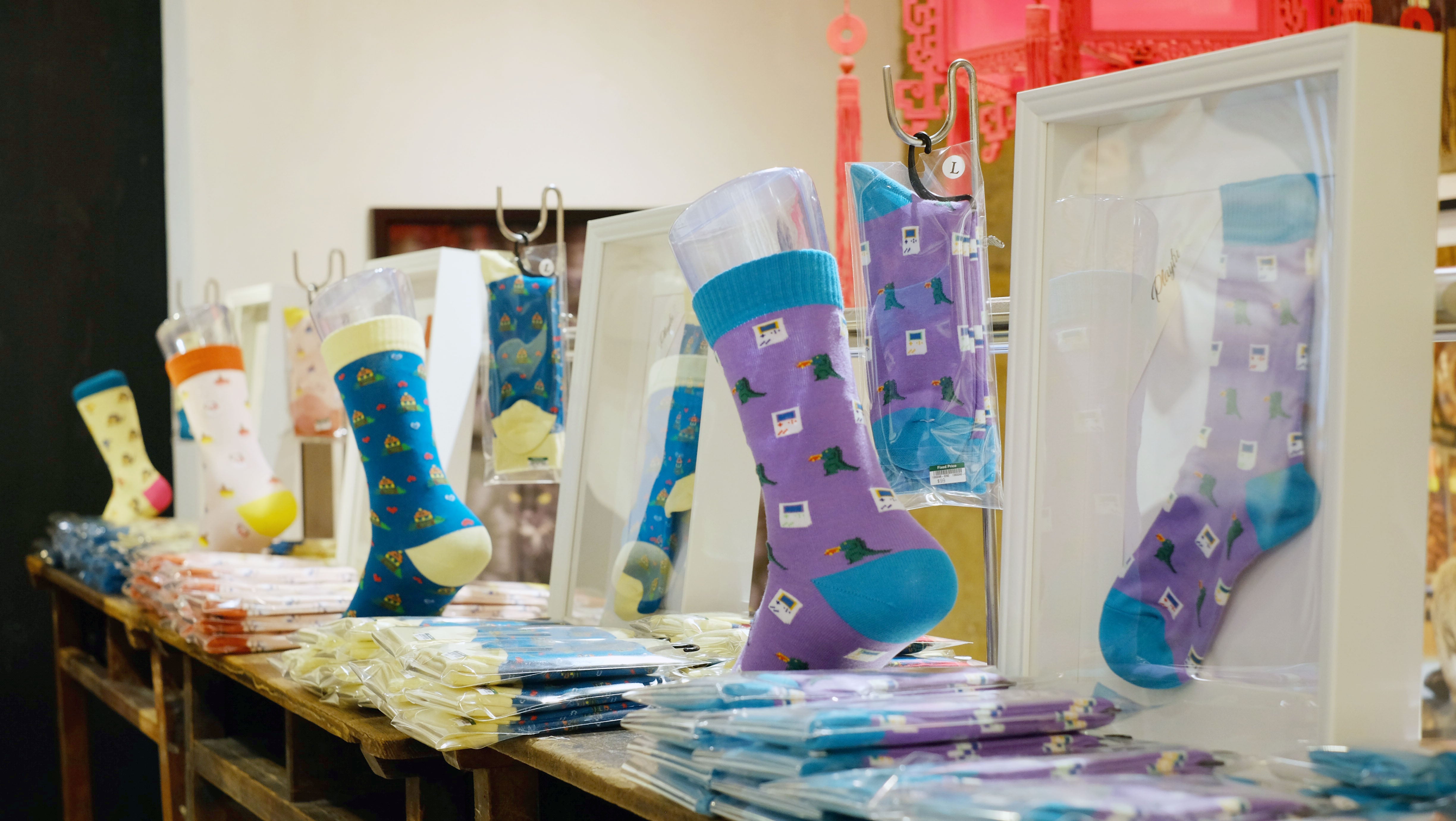 YRMS X Hong Kong local socks brand Playful